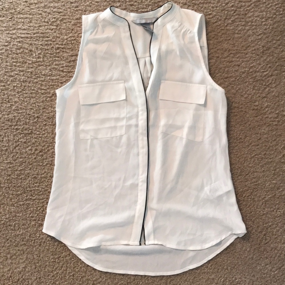 H & M Pipelined white blouse